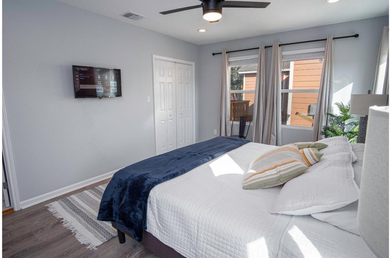 Adorable 4Br 2Ba Close To Riverwalk And Downtown サンアントニオ エクステリア 写真